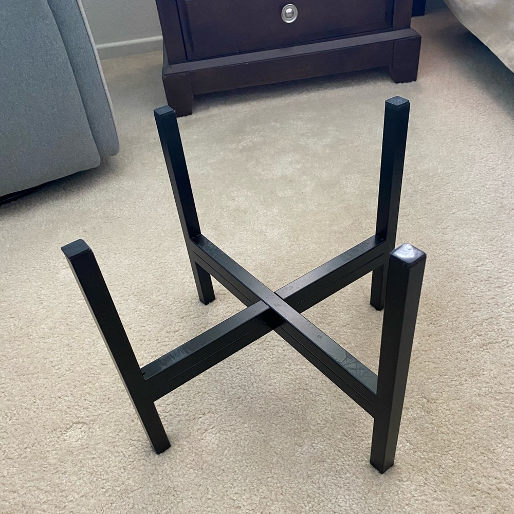 Black metal plant stand